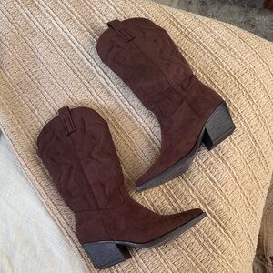 FN Brown Suede Western-Style Boots
